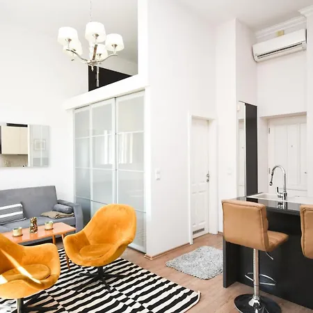 Apartment Classy Flat Next To Castle & View On Parliament *